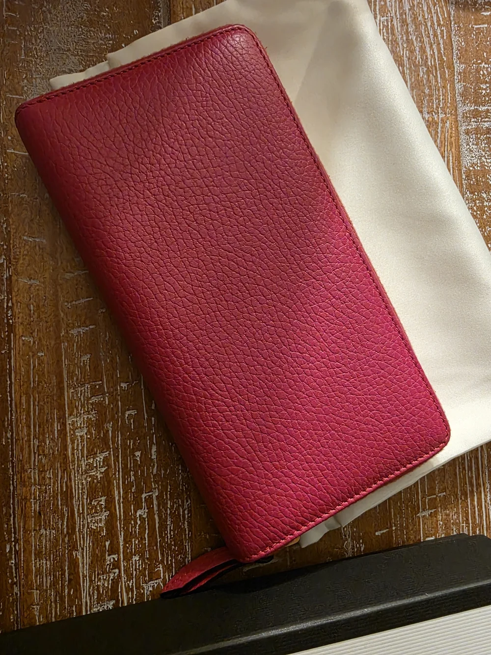 Gucci GG Marmont Leather Zip Around Wallet - Picture 4 of 4